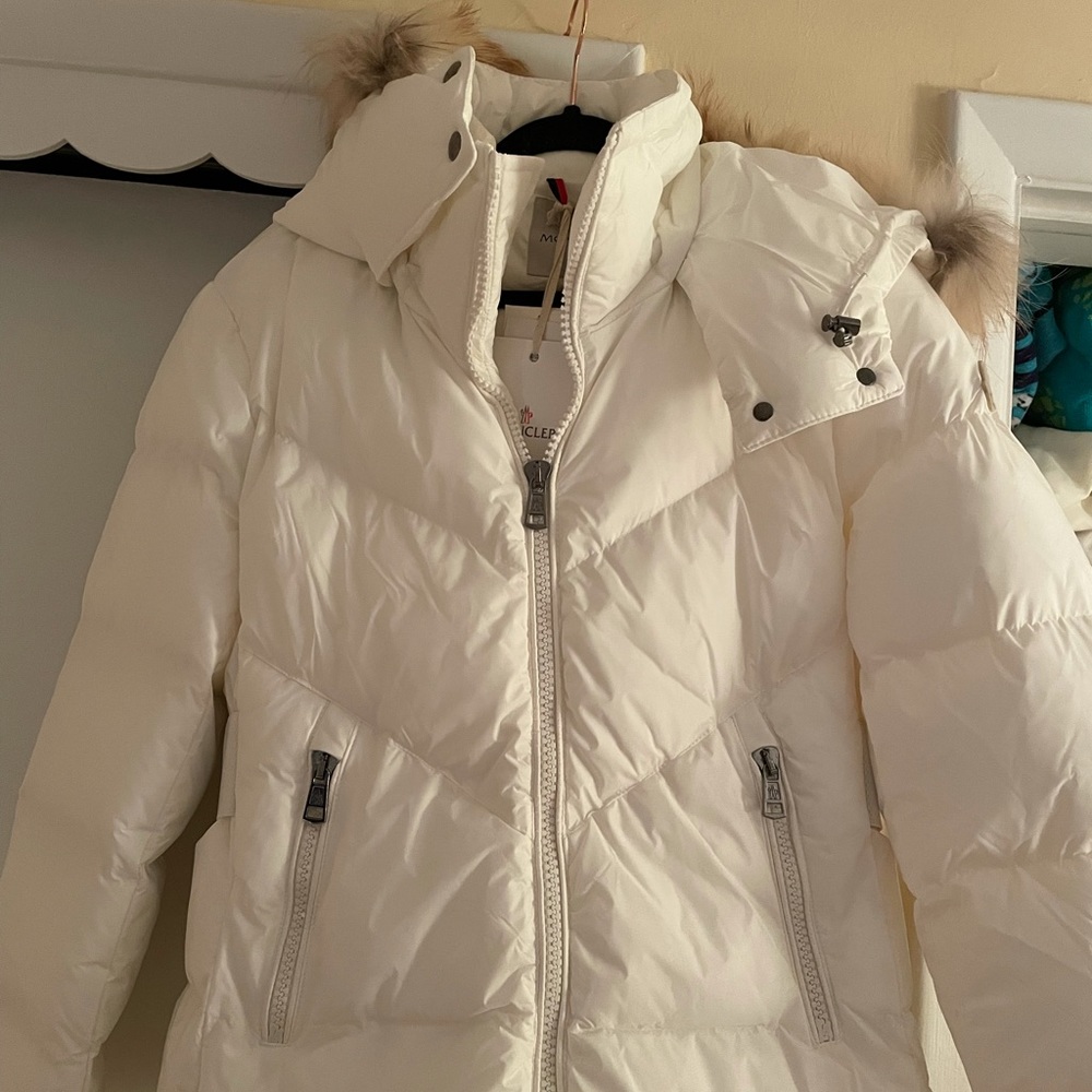 Moncler Women’s Down Jacket NWT